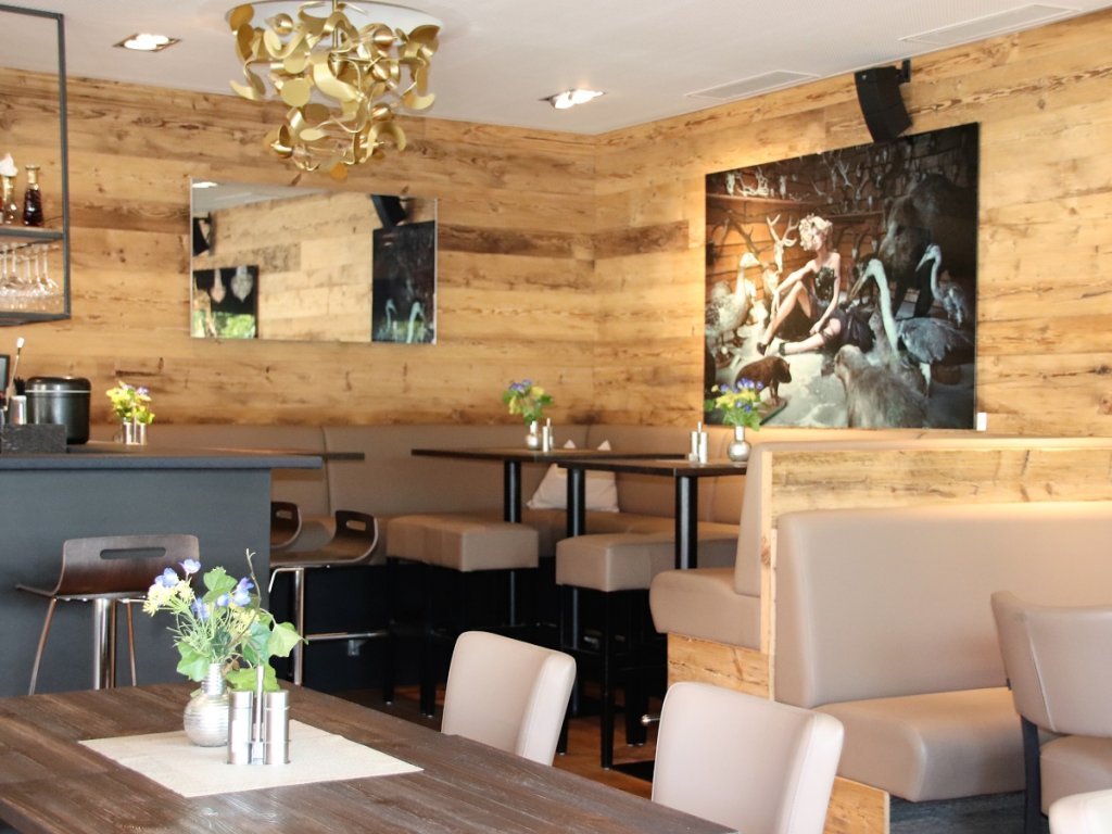 Café Lounge Platzhirsch